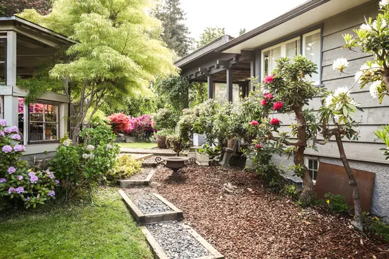 125 Carisbrooke Crescent, North Vancouver For Sale - image 32