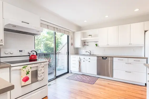 1526 McNair Drive, North Vancouver For Sale - image 10