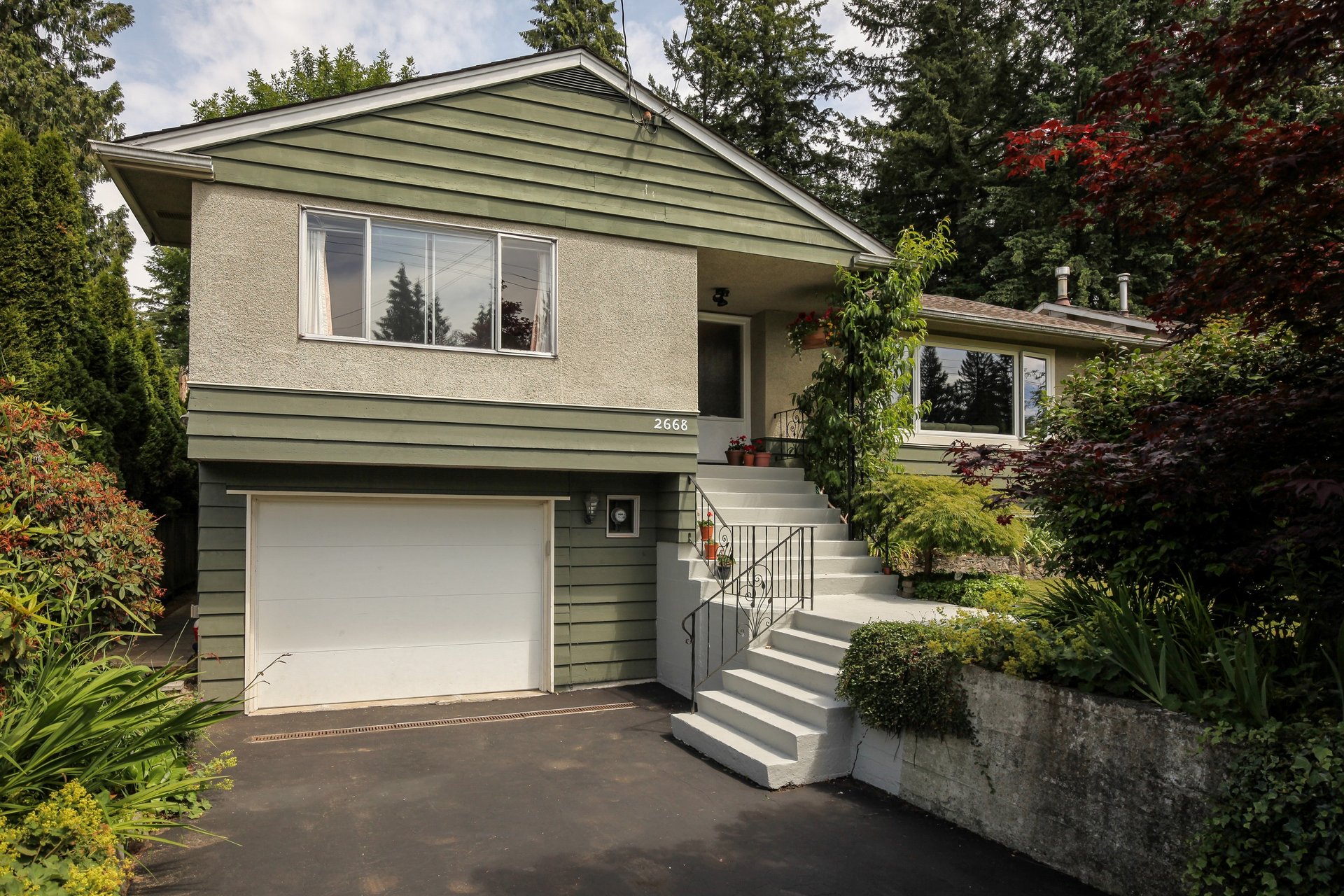 2668 Hoskins Road, North Vancouver SOLD Price? Contact Us.