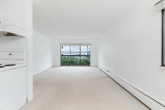 335 340 West 3rd Street, North Vancouver For Sale - image 7
