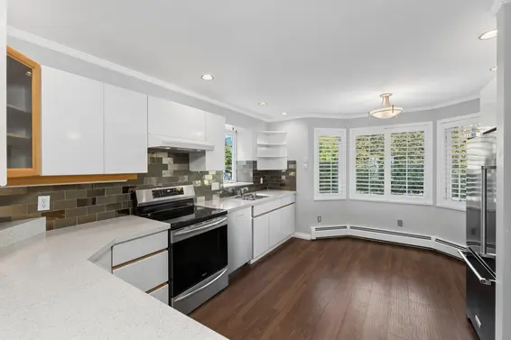 2 221 West 6th Street, North Vancouver For Sale - image 17