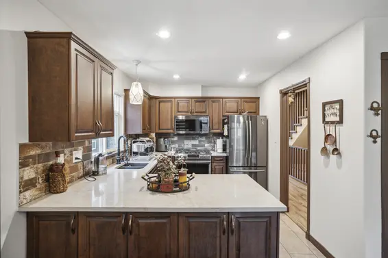 302 East 6th Street, North Vancouver For Sale - image 9