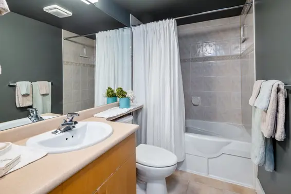 406 108 West Esplanade, North Vancouver For Sale - image 26