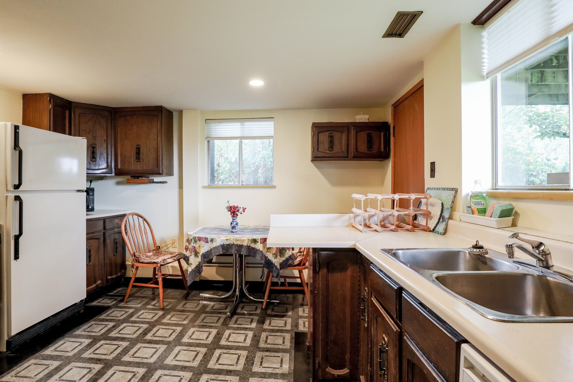 868 Drayton Street, North Vancouver SOLD Price? Log In.