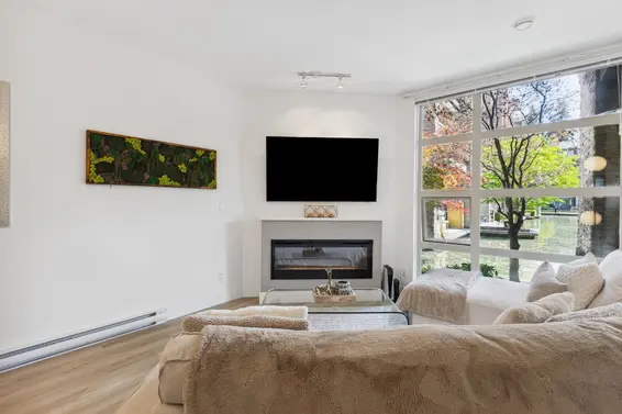 107 3602 Aldercrest Drive, North Vancouver For Sale - image 4
