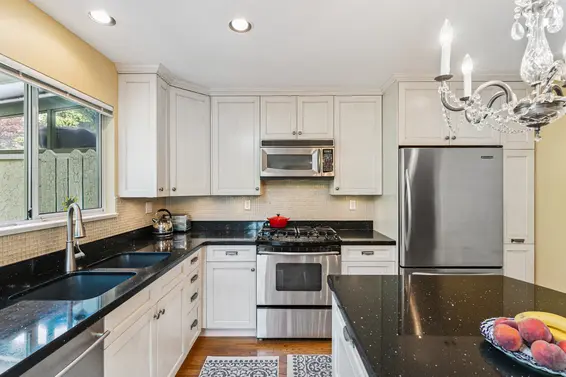308 West 15th Street, North Vancouver For Sale - image 12