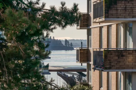 202 1341 Clyde Avenue, North Vancouver For Sale - image 30