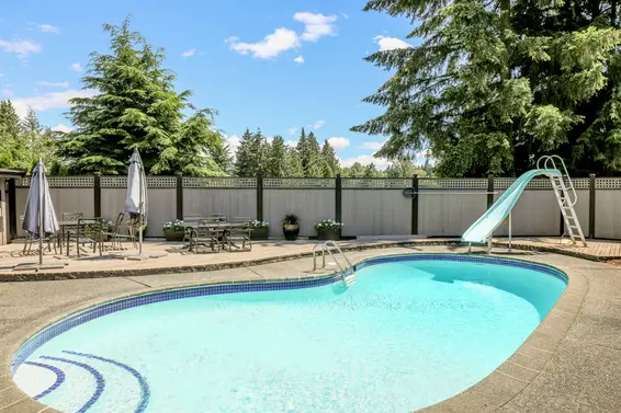Pool - 2400 Weymouth Place, North Vancouver  
