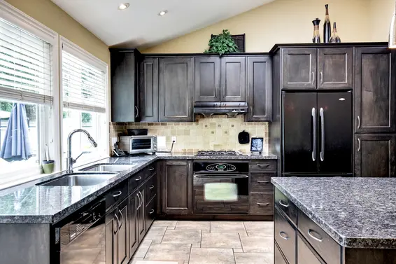 Kitchen - 2400 Weymouth Place, North Vancouver  