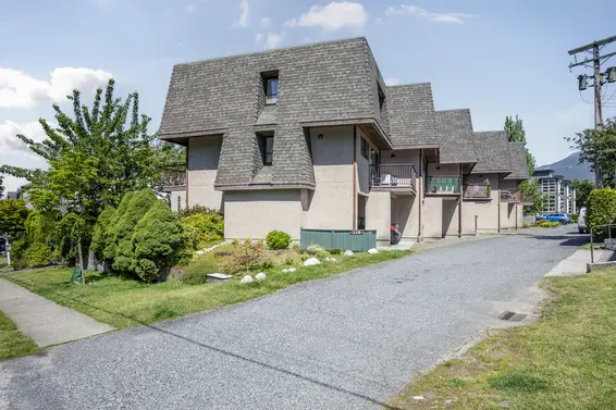 2 220 West 16th Street, North Vancouver For Sale - image 31