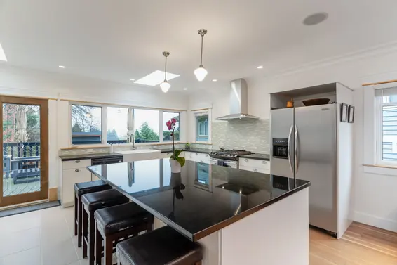637 West 15th Street, North Vancouver For Sale - image 12