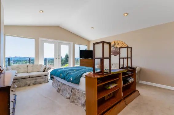 1070 Chamberlain Drive, North Vancouver For Sale - image 34