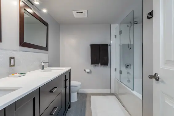 2105 33 Chesterfield Place, North Vancouver For Sale - image 19