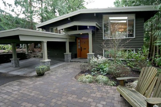 771 Montroyal Boulevard, North Vancouver