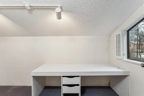 1494 Ross Road, North Vancouver For Sale - image 27