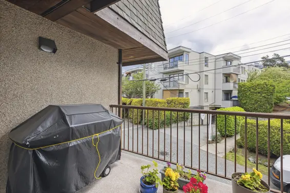 2 220 West 16th Street, North Vancouver For Sale - image 14