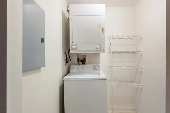 218 332 Lonsdale Avenue, North Vancouver For Sale - image 1