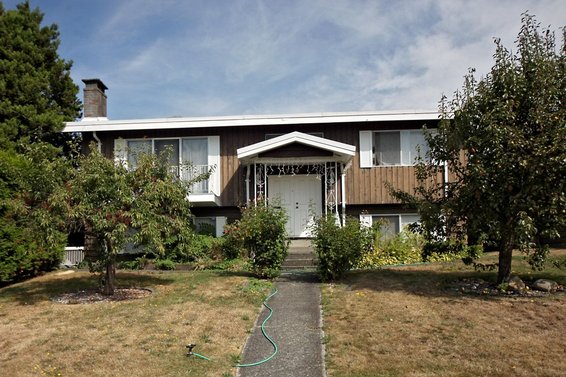 324 East 9th Street, North Vancouver