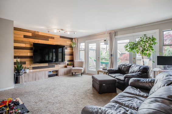 5 229 East 8th Street, North Vancouver