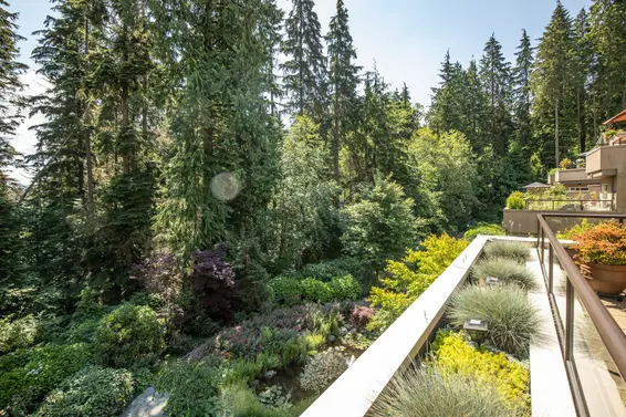 304-1500 Ostler Court, North Vancouver -  outlook 2  
