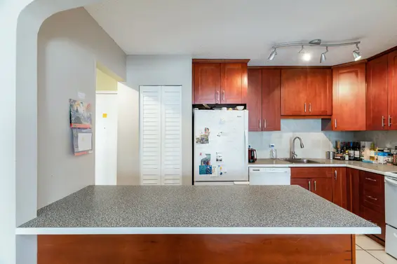 312 236 West 2nd Street, North Vancouver For Sale - image 8