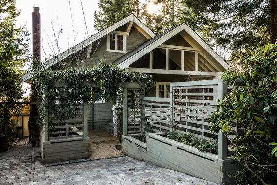 165 West Osborne Road, North Vancouver For Sale - image 1