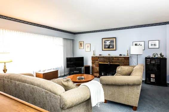 Living Room - 3715 Norwood Avenue, North Vancouver  
