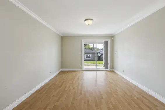 255 East 21st Street, North Vancouver For Sale - image 35