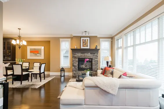 3660 Carnarvon Avenue, North Vancouver For Sale - image 4