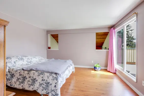 2497 Panorama Drive, North Vancouver For Sale - image 12