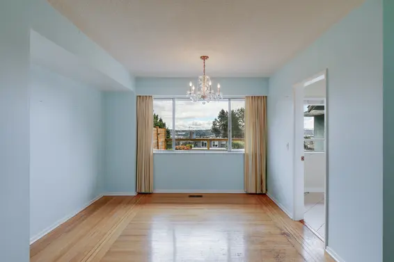 1043 Whitchurch Street, North Vancouver For Sale - image 7