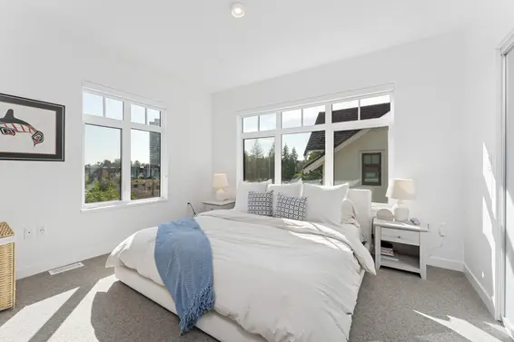 19 1960 Glenaire Drive, North Vancouver For Sale - image 19