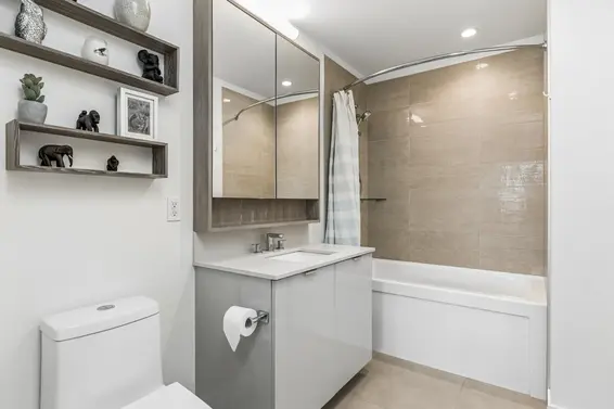 511 108 East 8th Street, North Vancouver For Sale - image 17