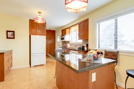Kitchen - 1357 Moody Avenue, North Vancouver  