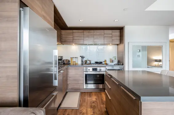 1109 1550 Fern Street, North Vancouver For Sale - image 3
