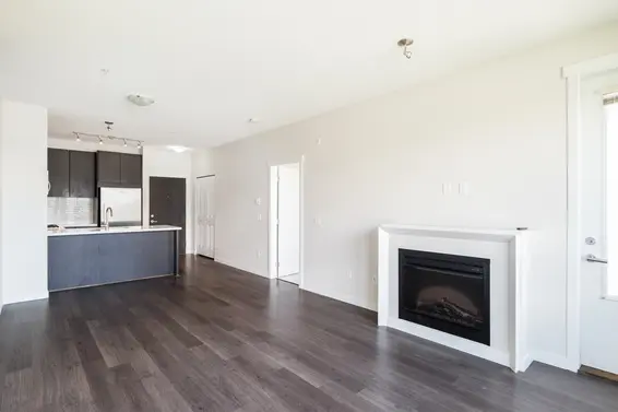 210 717 Chesterfield Avenue, North Vancouver For Sale - image 7