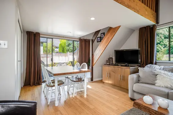 524 East Keith Road, North Vancouver For Sale - image 4