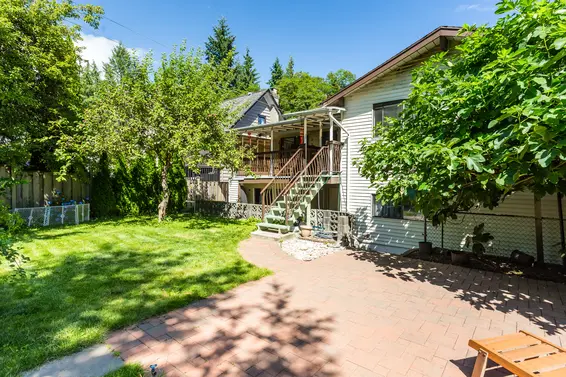 Backyard 5 - 3639 Campbell Avenue, North Vancouver  