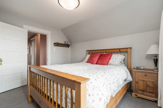 424 East Keith Road, North Vancouver For Sale - image 29