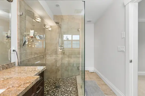 3476 Wellington Crescent, North Vancouver For Sale - image 32