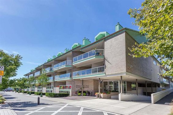 3209-33 Chesterfield Place, North Vancouver