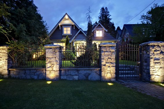 926 East 13th Street, North Vancouver