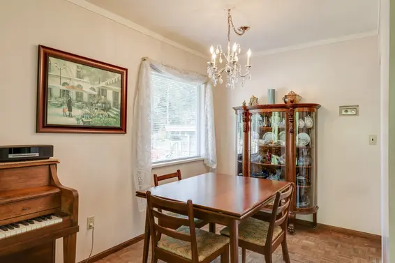 Dining Room 2 - 640 E Osborne Road, North Vancouver  