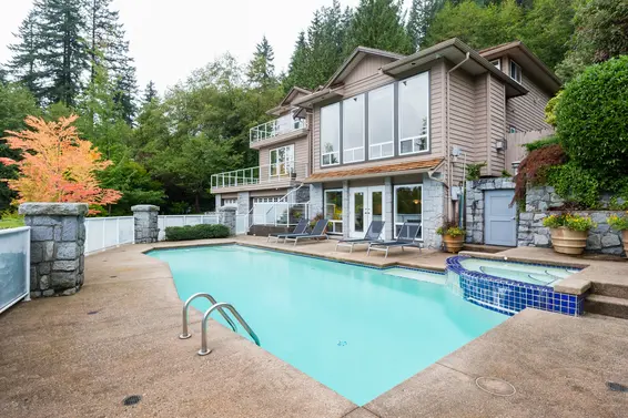 Pool - 998 Dempsey Road, North Vancouver  