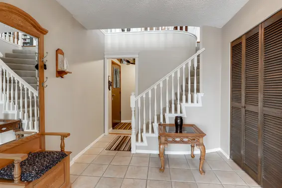 Foyer - 4775 Tourney Road, North Vancouver  