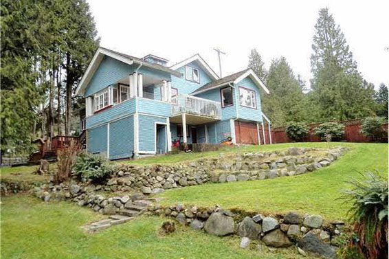 389 East Windsor Road, North Vancouver