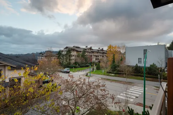 202 3602 Aldercrest Drive, North Vancouver For Sale - image 39