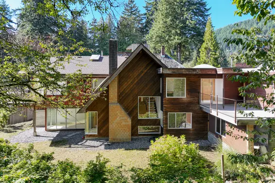 1491 Dempsey Road, North Vancouver For Sale - image 2