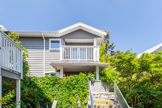 201 1523 Bowser Avenue, North Vancouver