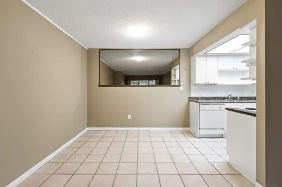 302 1515 Chesterfield Avenue, North Vancouver For Sale - image 9
